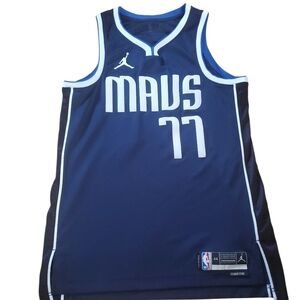 Navy Mavs Basketball Jersey #77 Luka Dončić
